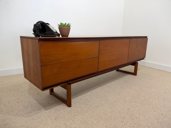 Vintage Teak Sideboard – White & Newton – 60s – Wood (photo 2 of 12)