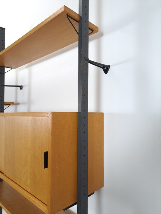 Image 1 of Sistema di pareti modulari con scrivania di design svedese Olof Pira