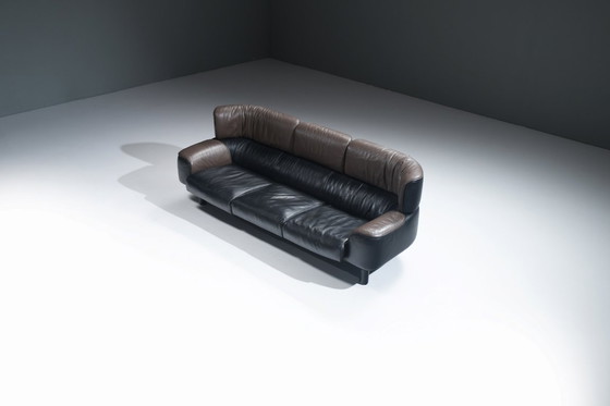 Image 1 of Äußerst seltenes BULL-Sofa, 3-Sitzer, 1987 von Gianfranco Frattini für CASSINA, nur 1 Jahr lang produziert.
