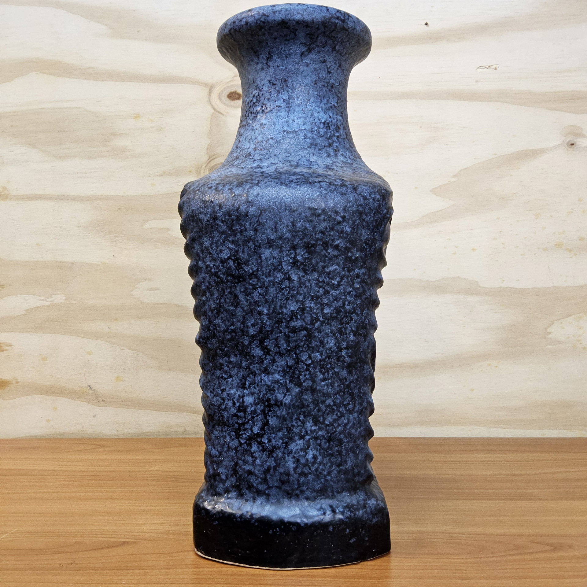 Large Vintage Dümler & Breiden Fat Lava vase 680/46 – West Germany
