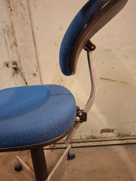 Image 1 of Sedia da ufficio di design Fritz Hansen Kevi 1990 Blu