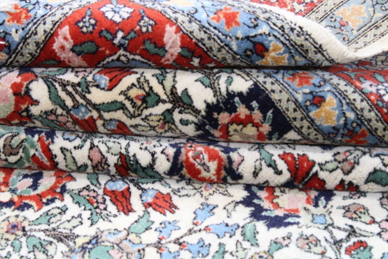 Image 1 of Tapis original noué à la main Hereke Laine Ancienne 335 x 232 cm