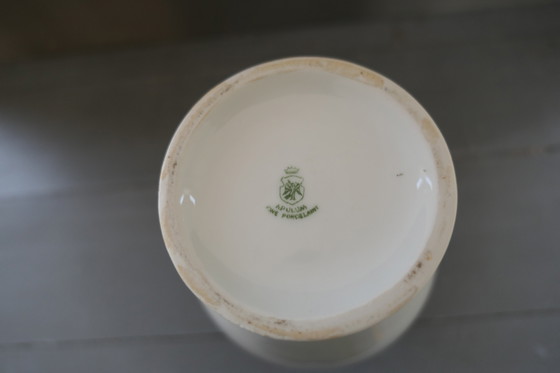 Image 1 of Vase Vintage Apulum Porcelaine Blanche Avec Geisha