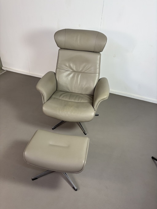 Conform Relax Adjustable Armchair Met Stool