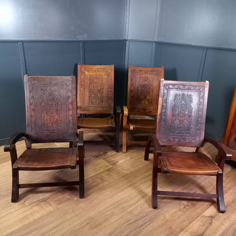 Set of 4 Angel Pazmino folding chairs | €1,450 | Whoppah