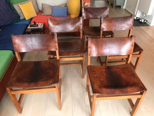 5 chaises en cuir teck