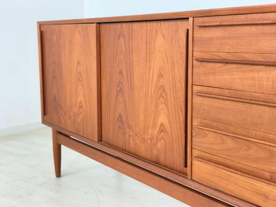 Danish teak sideboard by HP Hansen – Mid-Century living room cabinet from the 1960s – Wood, Vintage (photo 16 of 20)