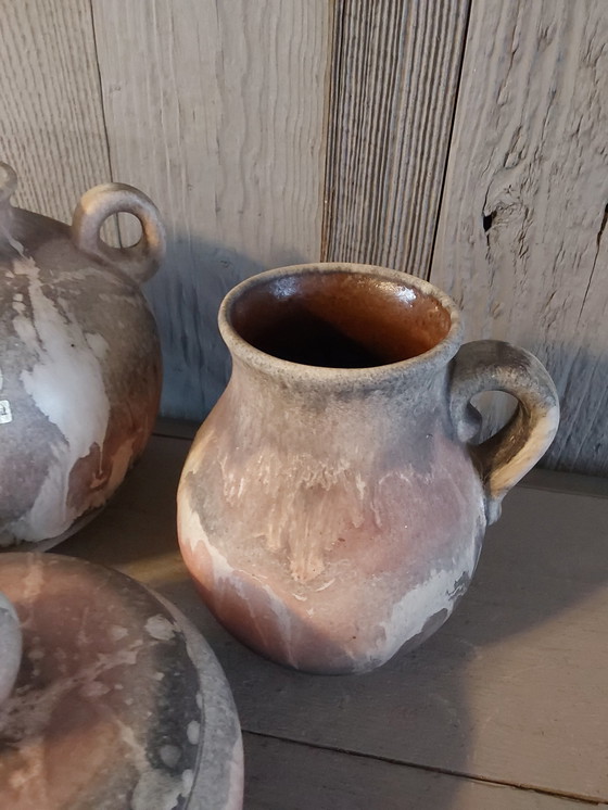 Image 1 of Das Ruscha Art Set besteht aus 2 Krügen und einem Einmachglas mit Deckel.