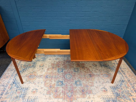 Image 1 of Vintage round extendable dining table, 1960s