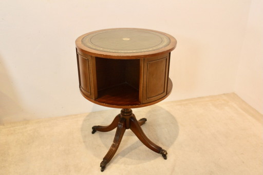 Engelse Regency Stijl Trommel Tafel met Bewerkt Lederen Blad