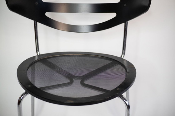 Image 1 of Chaise au design vintage avec structure chromée et dossier incurvé