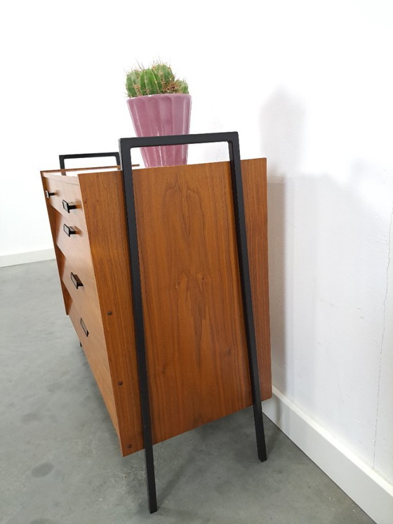 Image 1 of Zapatero de teca con patas de metal negro, nº 2