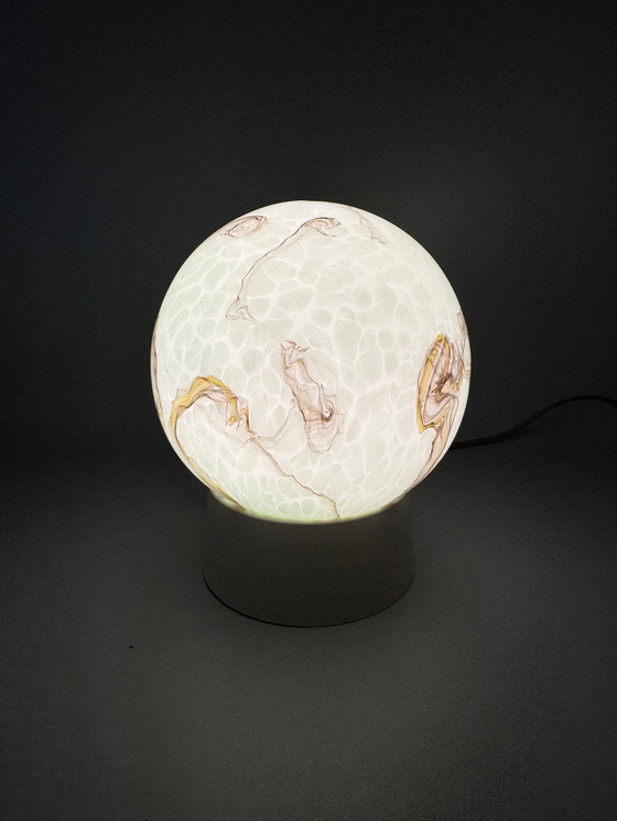 Image 1 of Lampada da soffitto vintage verde opalino con effetto marmo: un'attrazione retrò suggestiva