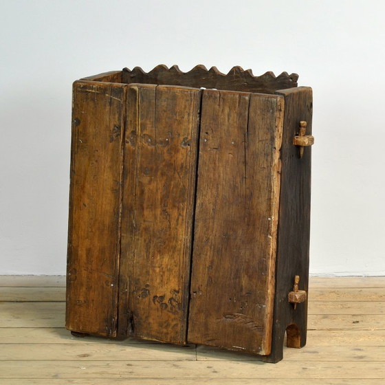 Cabinet d'art populaire roumain, vers 1950 – Meubles de rangement, Wood (photo 10 of 10)