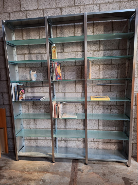 Image 1 of Libreria in acciaio inox con ripiani in vetro