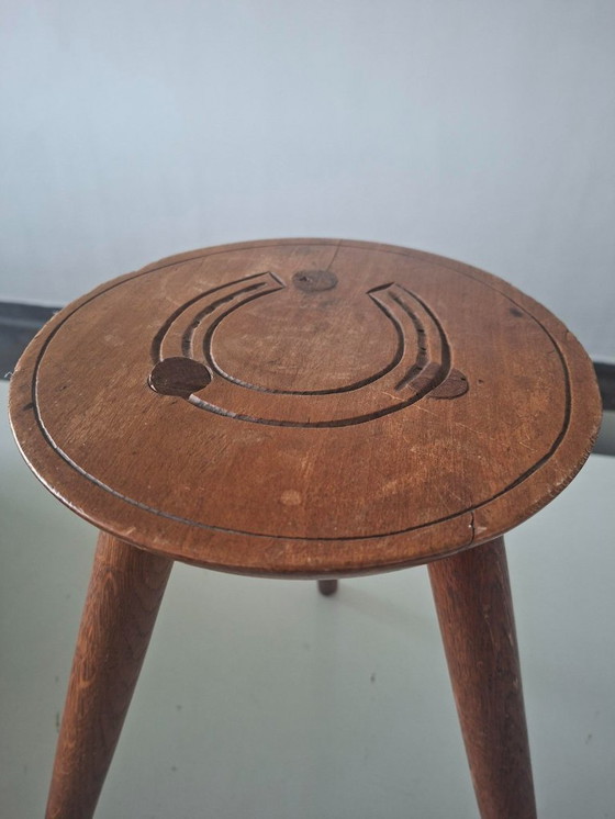 Image 1 of Tabouret trépied vintage milieu du siècle, table à plantes avec fer à cheval