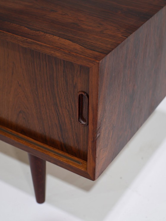 Image 1 of Mueble de TV bajo Hundevad de palisandro danés de los años 60