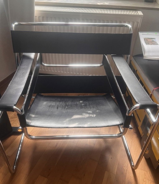 Chaise Wassily en acier et cuir de Marcel Breuer pour Gavina, années 1960