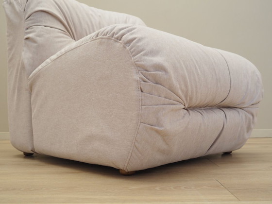 Image 1 of Beiger Sessel, italienisches Design, 1970er Jahre, hergestellt in Italien