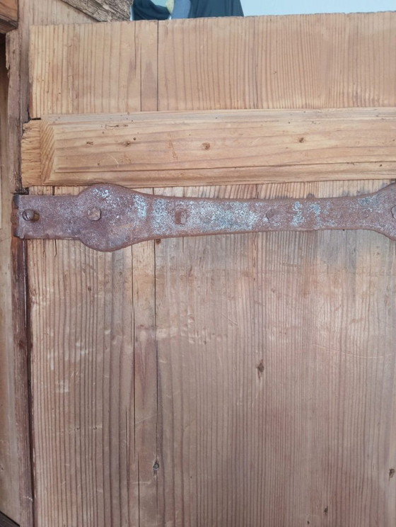 Image 1 of Antica credenza da fattoria del 1890, trattata contro i tarli.