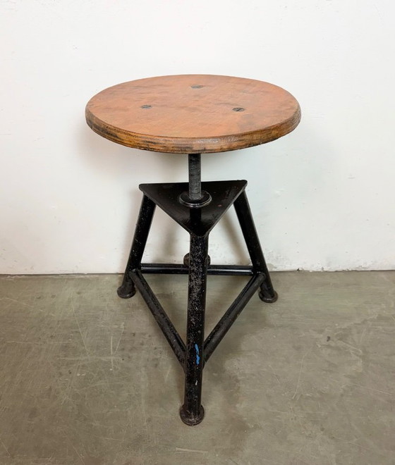 Image 1 of Sgabello girevole industriale nero da officina, anni '60