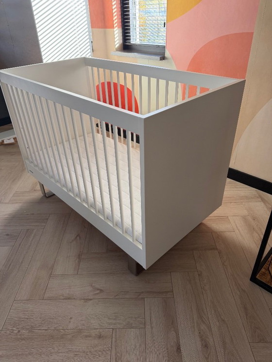 Image 1 of Cameretta completa per neonati (culla, armadio, cassettiera)