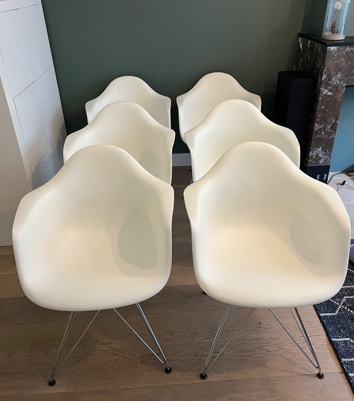 4 or 6 original white Vitra Eames DAR chairs