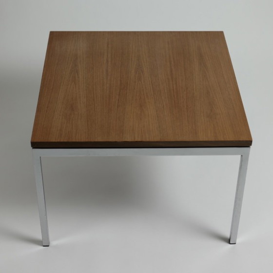 Vroege Florence Knoll Bijzettafel voor Knoll International, Teak en Chroom, c. 1960 – Metal, Wood (photo 2 of 15)