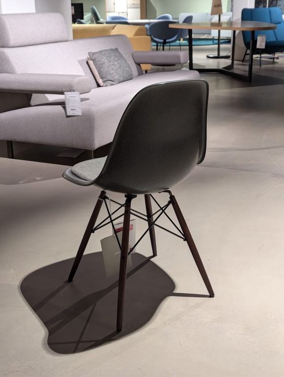 Image 1 of Vitra DAW/DSW dining chair (set of 4)