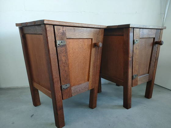 Image 1 of Vintage 'Medieval Brutalist Style' Bijzettkastje nachtkastje