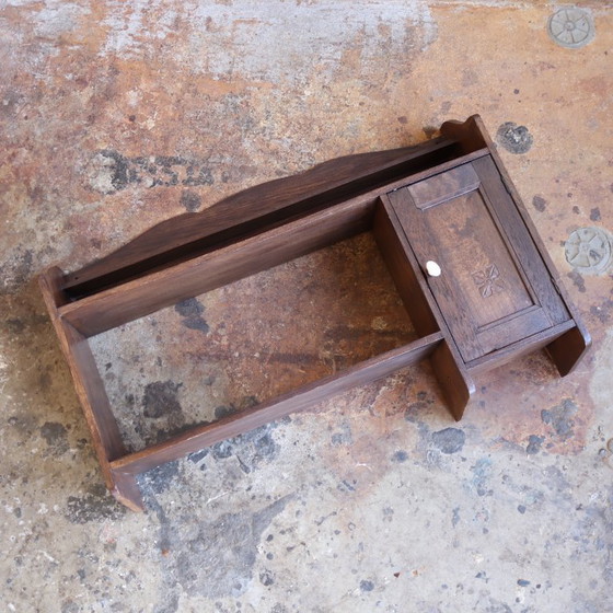 Image 1 of Armoire suspendue vintage, meuble mural en bois foncé, commode pour chambre d'enfant