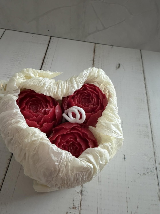 Image 1 of pink flower bouquet