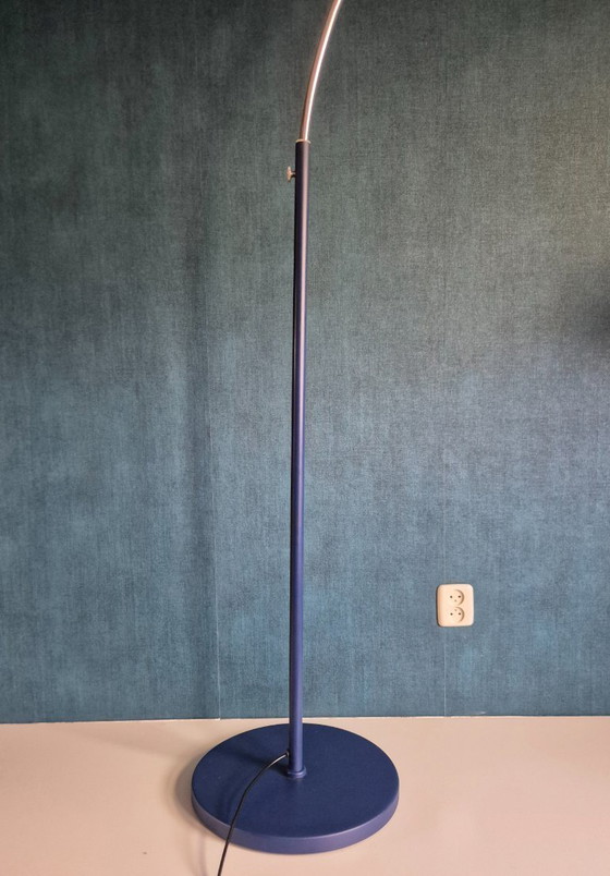 Image 1 of Vintage XL vloerlamp - Booglamp | blauw | chrome - Jaren 70