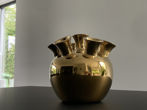 Image 1 of Golden vase
