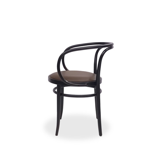 Image 1 of Silla Thonet 209 P con asiento de cuero marrón y madera curvada negra
