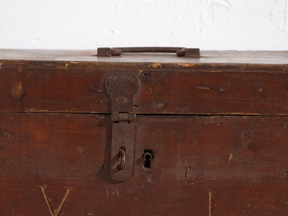 Malle ancienne grenat (c.1900) #9 – Commodes, Rustic (photo 17 of 40)