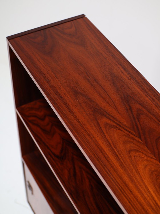 Image 1 of Bibliothèque à portes en palissandre, style danois vintage