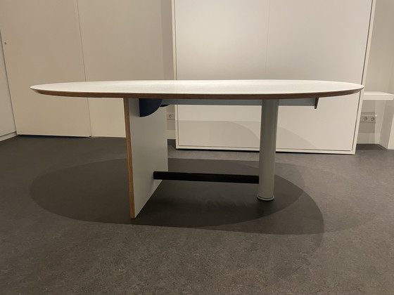 Image 1 of Table à manger unique