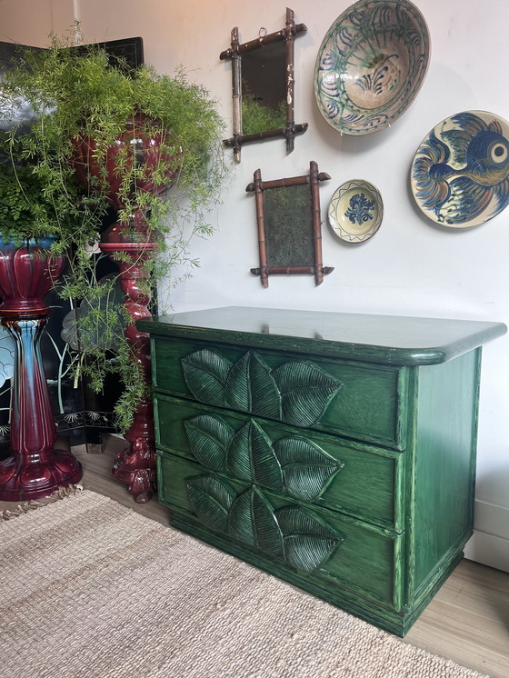 Image 1 of Ladekast met gesculpteerde bladeren Roche Bobois