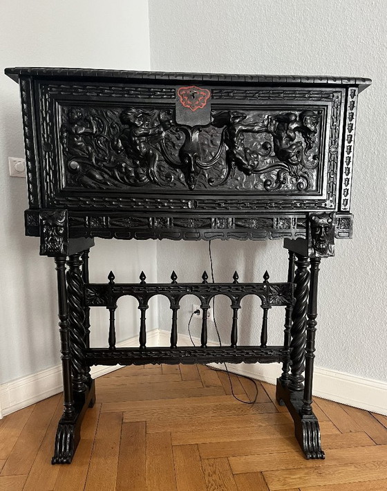 Image 1 of Spanischer Bargueno (Sekretär) umgebaut zum Barschrank