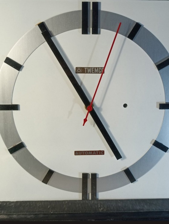 Image 1 of Importante horloge calendrier Twemco Auto-20 1970