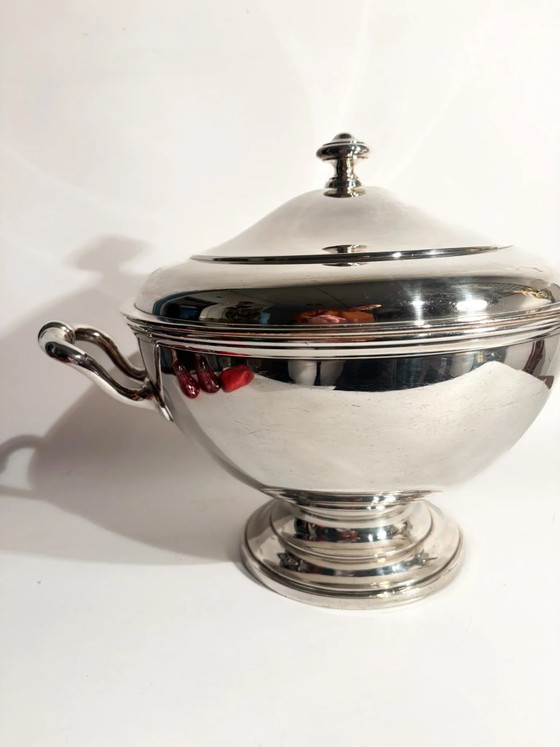 Grande zuppiera inglese del XX secolo placcata in argento, pezzo forte del centrotavola. – Accessori da tavola (photo 3 of 4)