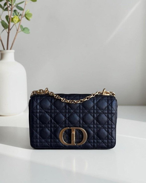 DIOR CARO MEDIUM - CANNAGE KALFSLEER MET NERF, ZWART, GOUDEN BESLAG