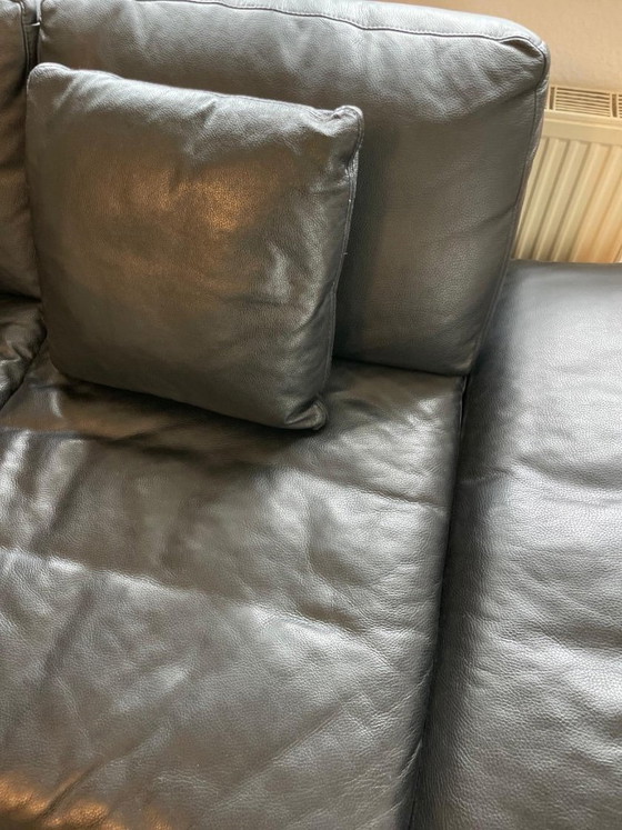 Leather 2-seater sofa – Metal (photo 6 of 7)
