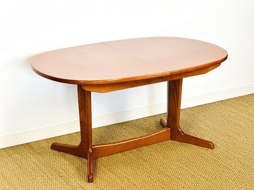 Vintage ovale uitschuifbare teakhouten eettafel van G-Plan, 1960