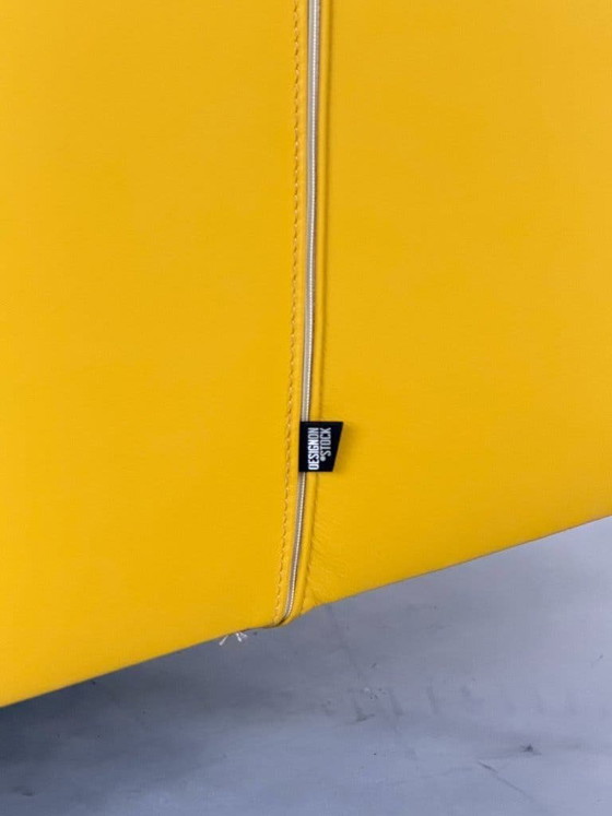 Design on Stock Bloq Armchairs - as new - ocher yellow – Leather (photo 9 of 9)