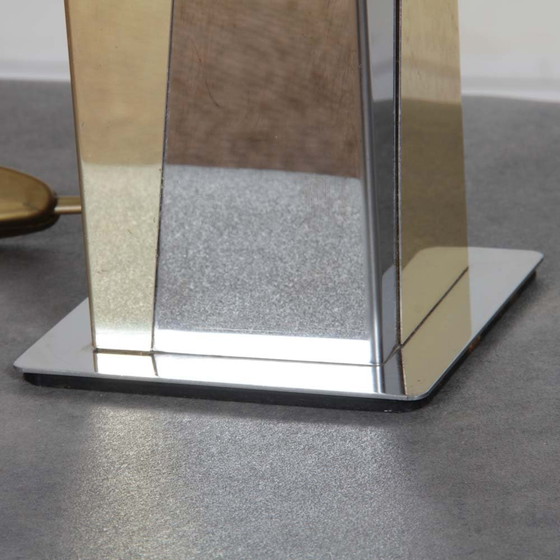 Image 1 of Grote zilveren en verguld metalen tafellamp, 1980