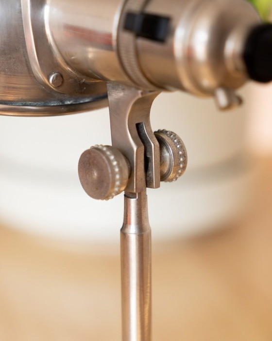 Image 1 of Lampe de bureau Habitat Tommy – Vintage années 1990, métal chromé poli