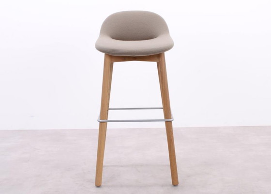 Image 1 of 2x Artifort Beso barkruk beige