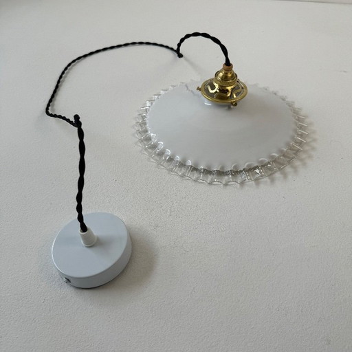 SUSPENSION ANCIENNE DENTELEE EN OPALINE  25 CM VINTAGE